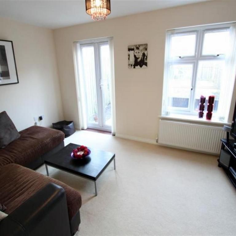 3 bedroom townhouse to rent - Photo 1
