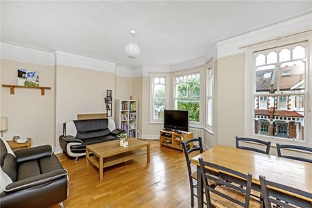 Bowood Road, London, SW11 - Photo 3