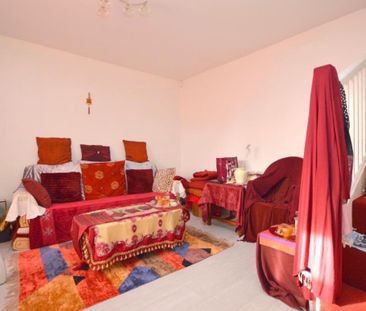 2 Bed End Terrace, Ellenhall Close, LU3 - Photo 5