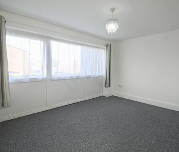 1 Bedroom Flat To Let - Photo 2