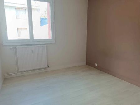 Location appartement 5 pièces - 90m² à Bourges (18000) - Photo 5