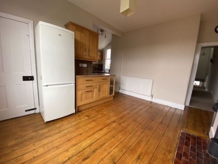 Glencairn Road, London, SW16 - Photo 5