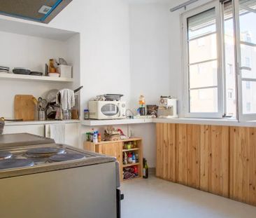 Avenida de Sidónio Pais, Lisbon, Lisbon 1050-215 - Photo 6