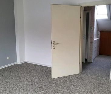 schöne 3-Zimmer-Wohnung in Lübbecke -zentral Lage mit Einbauküch - Foto 1