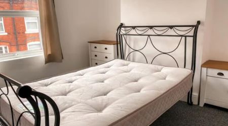 5 bedroom house to rent - Photo 2