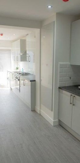 1 bedroom house of multiple occupation to rent - Photo 1