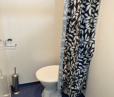 Centrally located boarding house - Photo 4