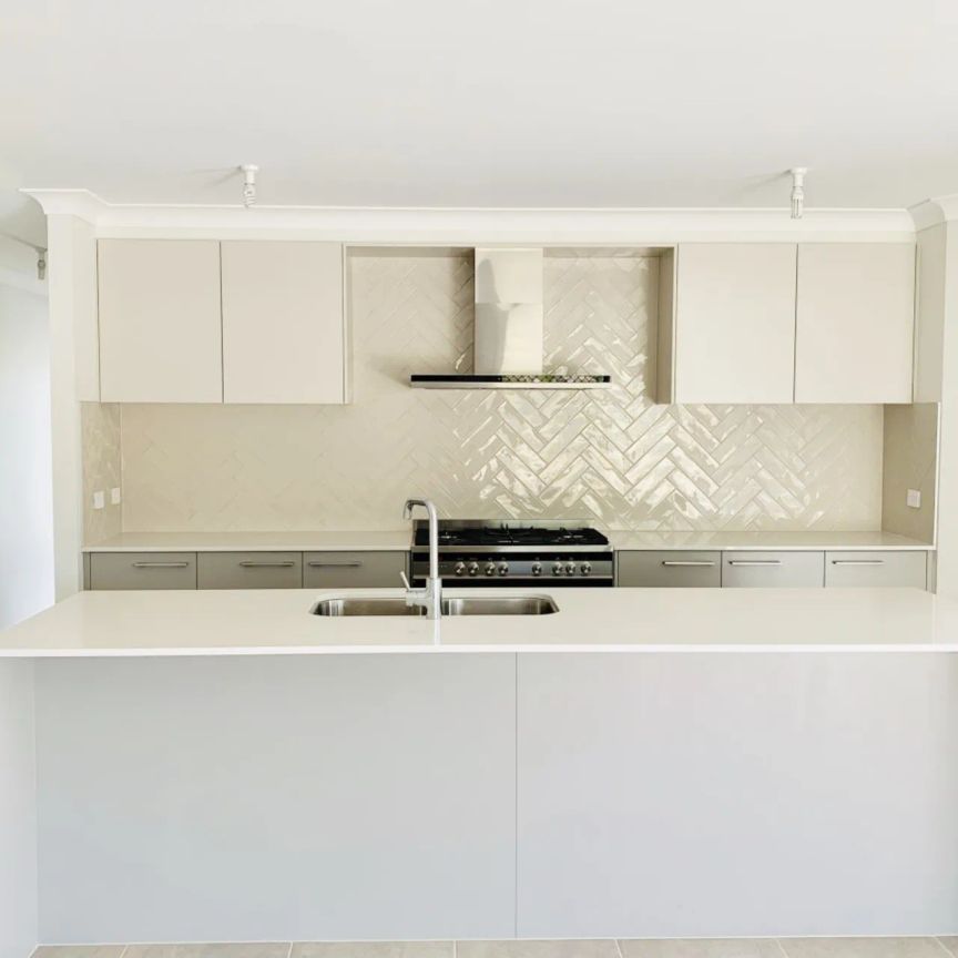 Four Bedroom Home - Photo 1