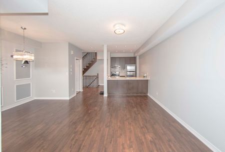 For Lease - 2435 Greenwich Drive Unit# 37, Oakville, Ontario - Photo 5