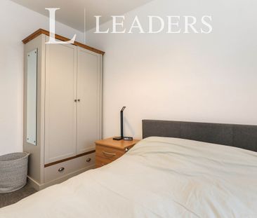 1 bedroom apartment to rent Governors Court, Landor Road, Warwick, ... - Photo 4