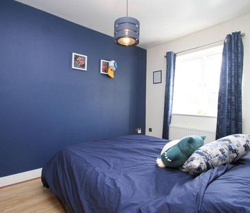 4 bedroom terraced house to rent - Photo 3