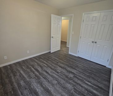 Modern Ground Floor 2 Bedroom in the Heart of Downtown - Photo 2