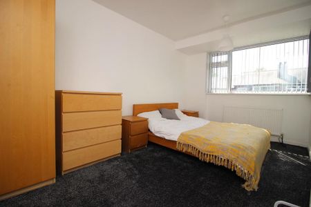 2 bedroom townhouse to rent - Photo 5