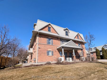 762 King Street E #103 - Photo 5