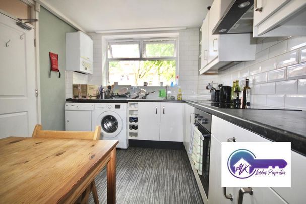 1 bedroom in a flat share to rent - Photo 1