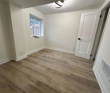 For Lease - 844 Crowells Street, Oshawa, Ontario - Photo 2