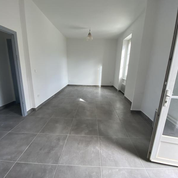 MOULEZAN - Appartement T2 de 42m² avec terrasse - Photo 1