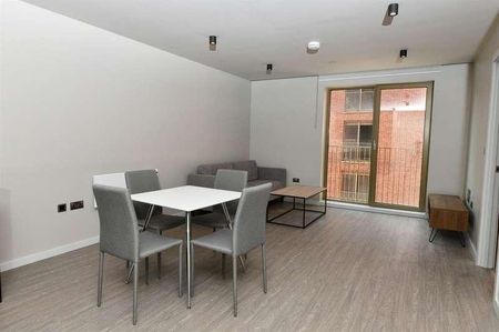 Flat, Hulme Hall Road, Manchester, M15 - Photo 2