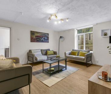 6 bedroom flat to rent - Photo 3