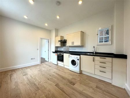 1 bedroom flat to rent - Photo 4