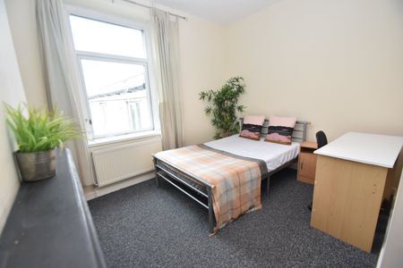 4 bed flat to rent in Woodville Road, Cathays, CF24 - Photo 2