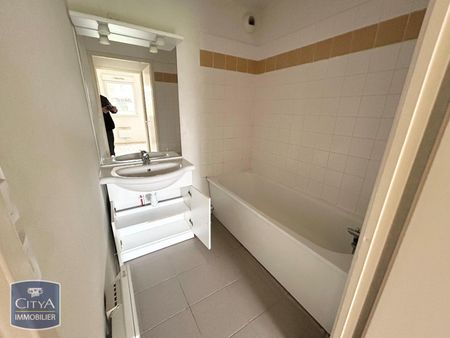 Location Appartement 2 pièces 47m² PECQUENCOURT 59146 - Photo 3