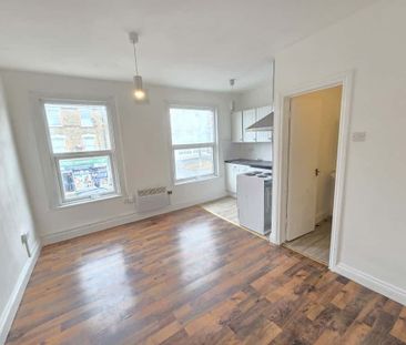 1 Bed Flat, High Street, CR7 - Photo 1