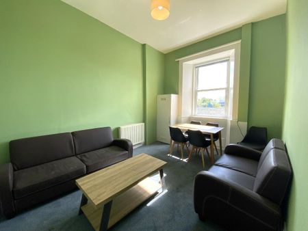 5 bedroom flat to rent - Photo 2