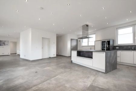 Exklusives Penthouse mit Einbauküche und Tiefgaragenstellplatz - Foto 5