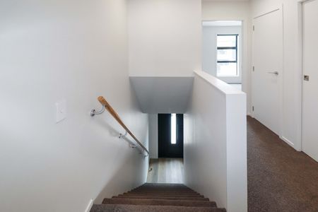 Wainui Gem! - Photo 3