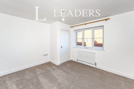 4 bedroom house to rent Mark Lane, East Markham, NG22 - Photo 2