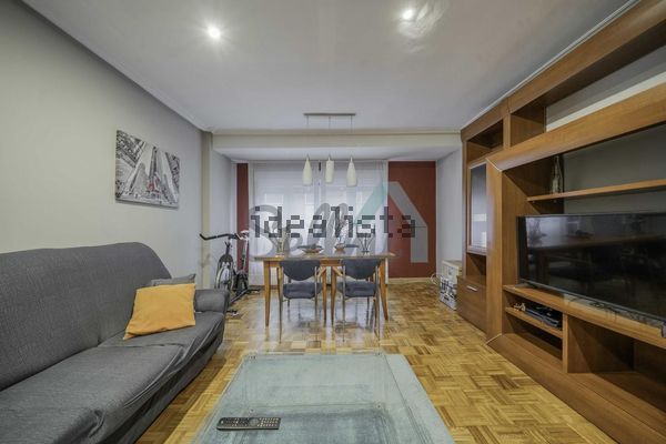 Alquiler de piso en Calle del Postigo Bajo - Photo 1