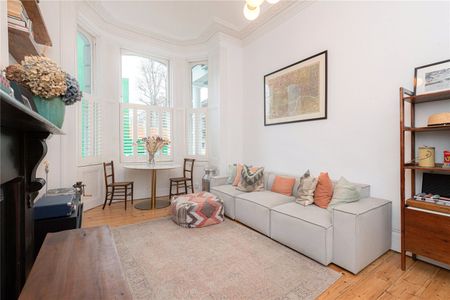 Colville Terrace, W11 - Photo 2