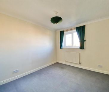 3 bedroom detached house to rent - Photo 4