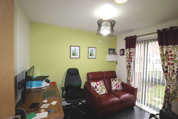 Jumelle Mews, High Wycombe - Photo 1