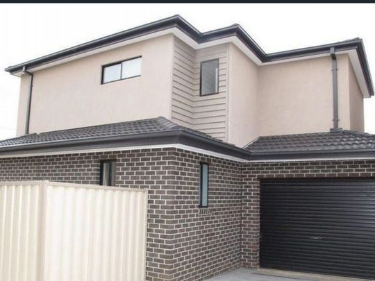 Modern Townhouse - Photo 1