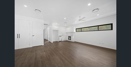 2 Bedroom Unit in convenient location - Photo 2