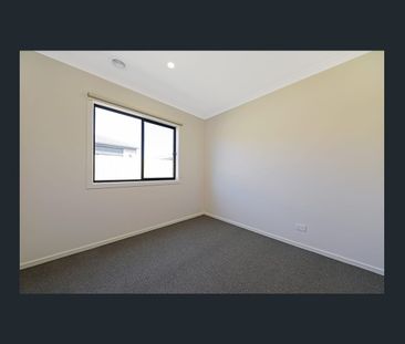 12 Foxtail Circuit, Wallan, Vic 3756 - Photo 2