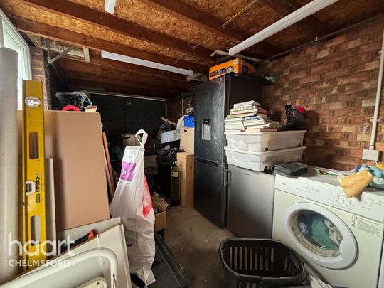 3 bedroom end of terrace house to rent - Photo 1