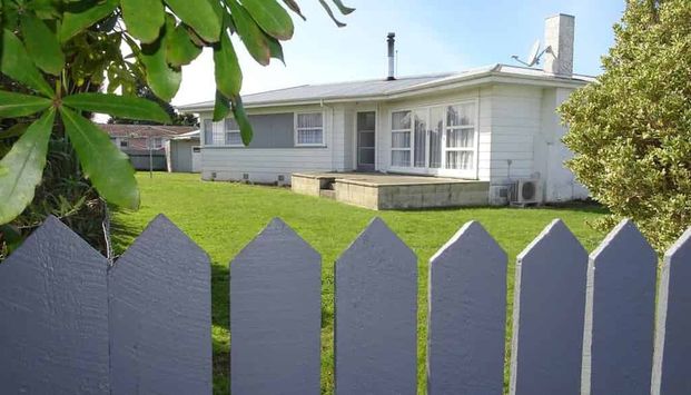 Birkenhead Crescent, Flaxmere - Photo 1