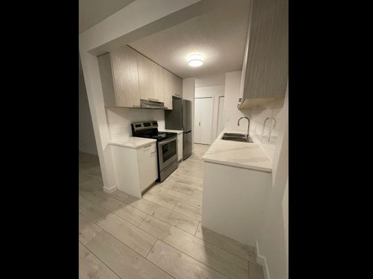 989 Lytton Street - Photo 1