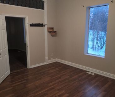 For Lease - 19734 Airport Road Unit# Main Fl, Caledon, Ontario - Photo 2