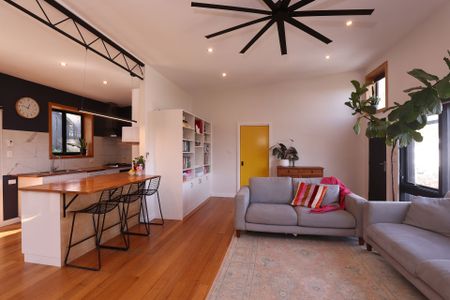 Charming East Albury Home with Space and Convenience - Photo 5