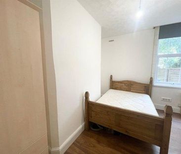 3 bedroom house share to rent - Photo 3