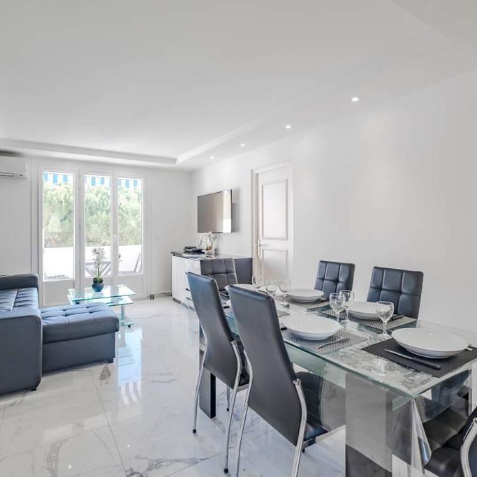 Location Appartement 4 pièces 66m² CANNES 06400 - Photo 1