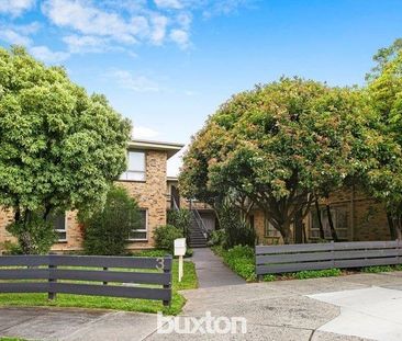 Comfortable two bedroom apartment - Photo 2