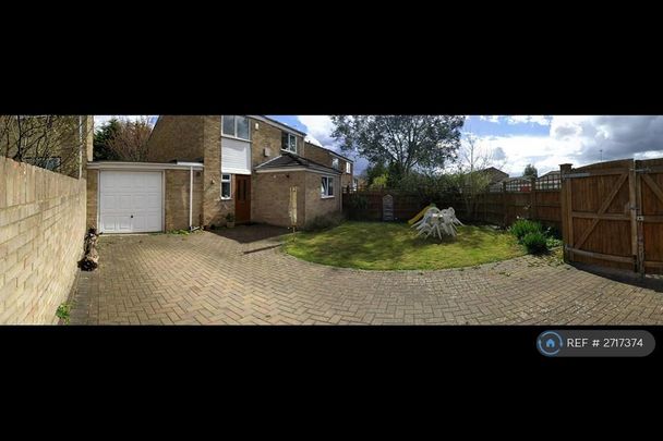 3 bedroom detached house to rent - Photo 1