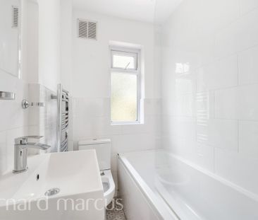 Errol Gardens, NEW MALDEN - Photo 1