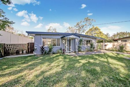 Neat & Tidy Home Close To Parks, Shops & Goodstart Early Learning Petrie! - Photo 5