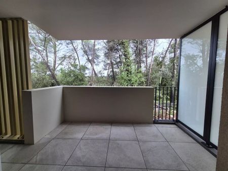 Location Appartement 3 pièces 60 m2 à Draguignan - Photo 2